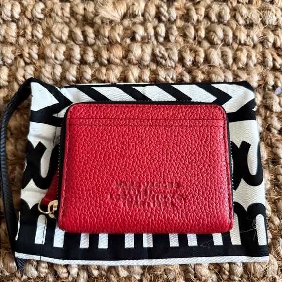Marc Jacobs Handbags - Marc Jacobs Leather Wallet